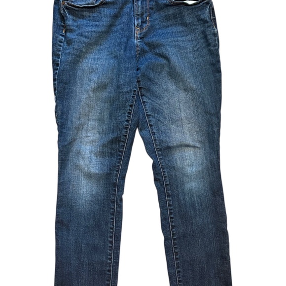 Old Navy Midrise Handmade Floral Embroidery Petite Jeans Size 4 - Picture 3 of 4